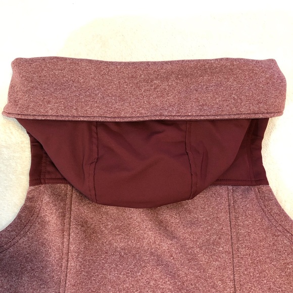 Burton Dry Ride Vest Womens Small Burgundy Full Zip Hood Snowboard Ski EUC - Picture 6 of 8